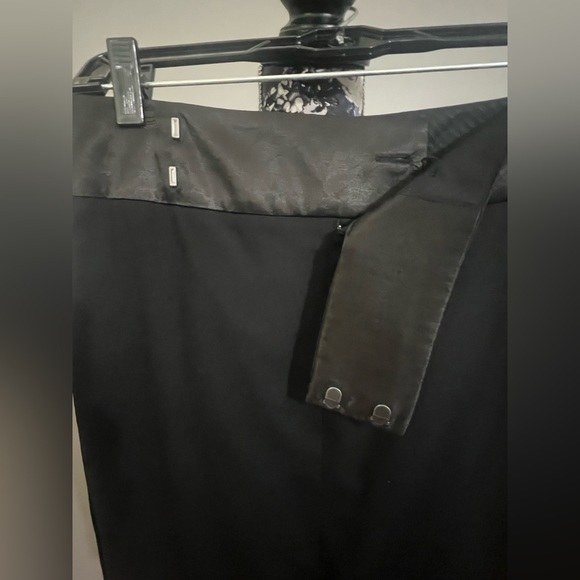 CLUB MONACO Tuxedo Style Skirt - Picture 5 of 6